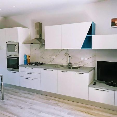 Residence Mare Azzurro Леричі Екстер'єр фото