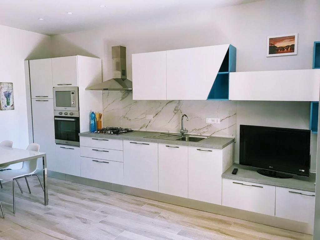 Residence Mare Azzurro Леричі Екстер'єр фото