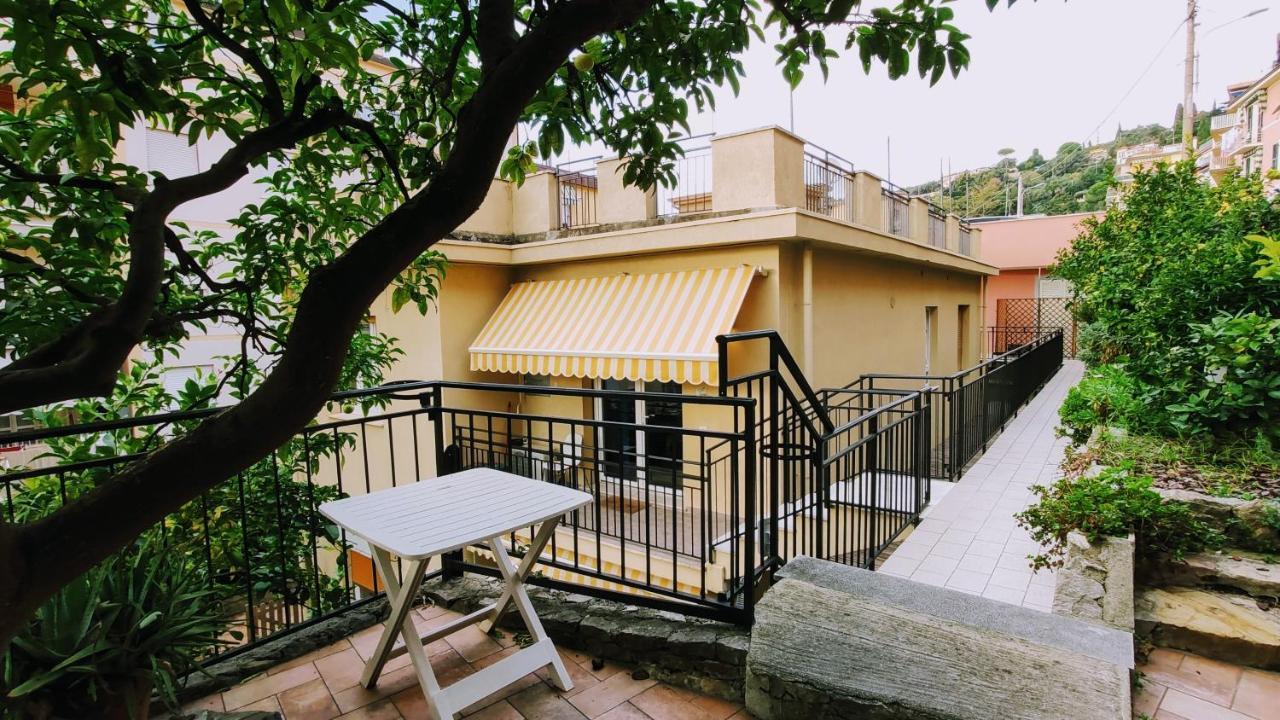 Residence Mare Azzurro Леричі Екстер'єр фото
