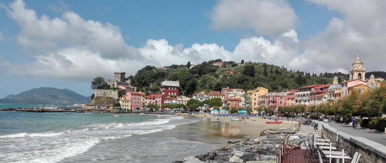 Residence Mare Azzurro Леричі Екстер'єр фото