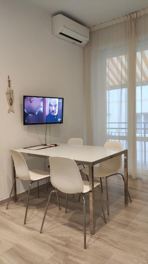 Residence Mare Azzurro Леричі Екстер'єр фото
